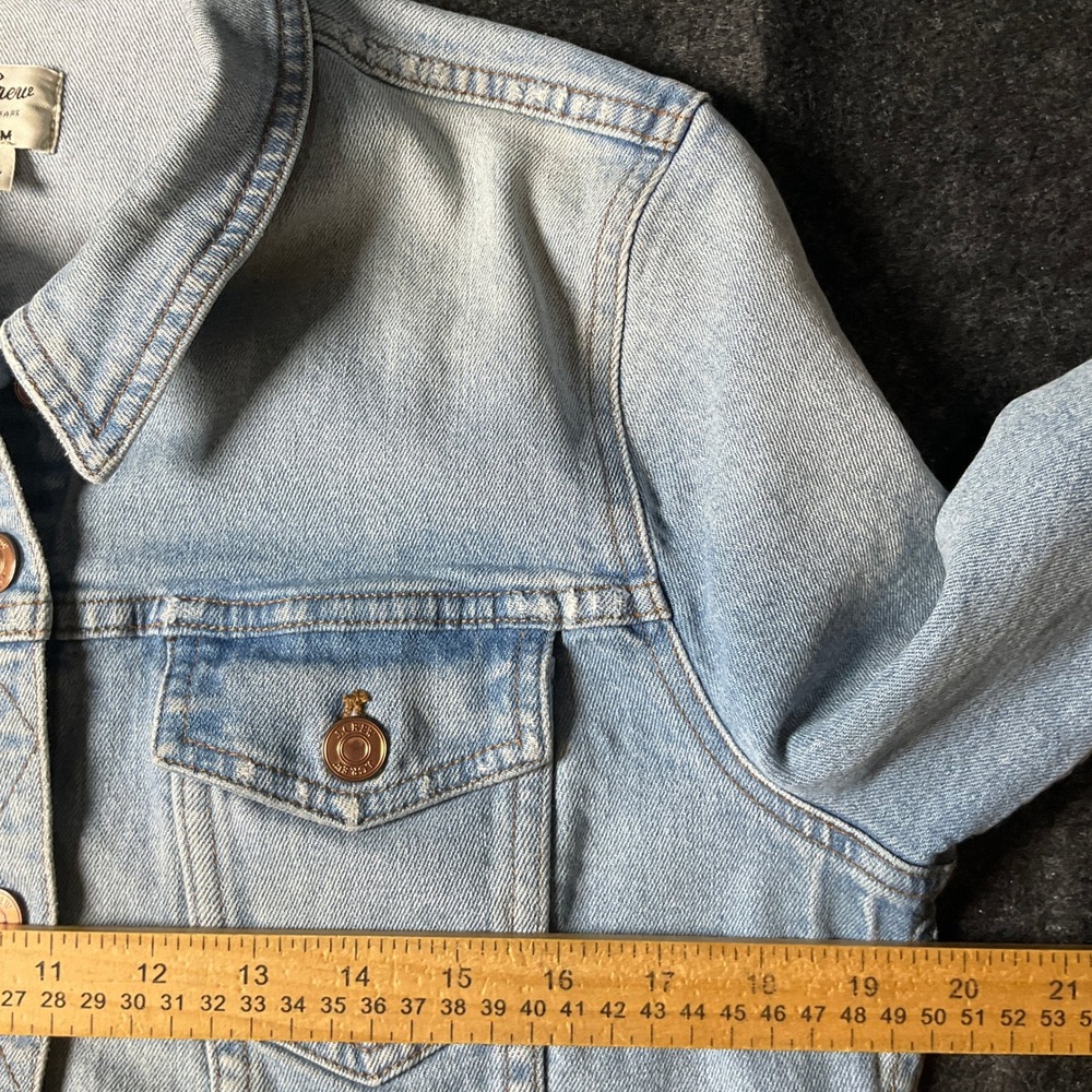 J.Crew Denim Jacket Women L Blue Cropped Trucker Classic Boho Minimalist - Picture 4 of 10